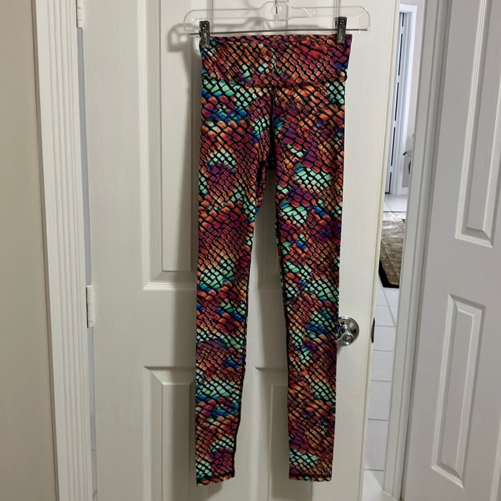 Pre- Own Omstars Yoga Pants. Size-M